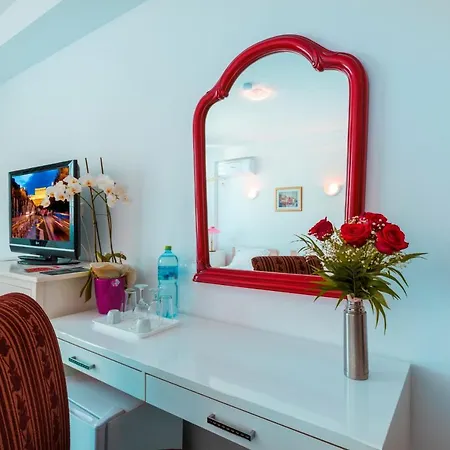 Sia Pensiune Otopeni