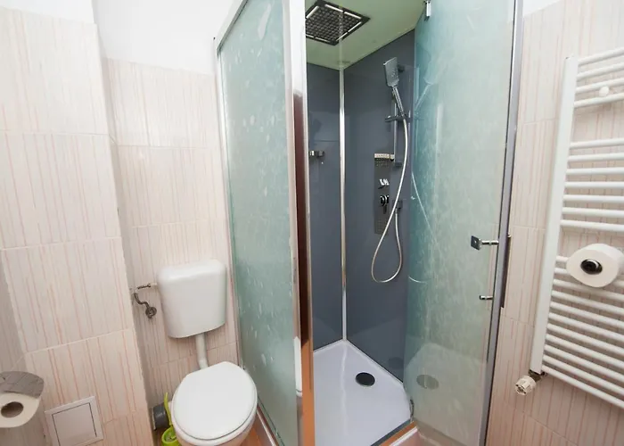 Sia 3* Отопени
